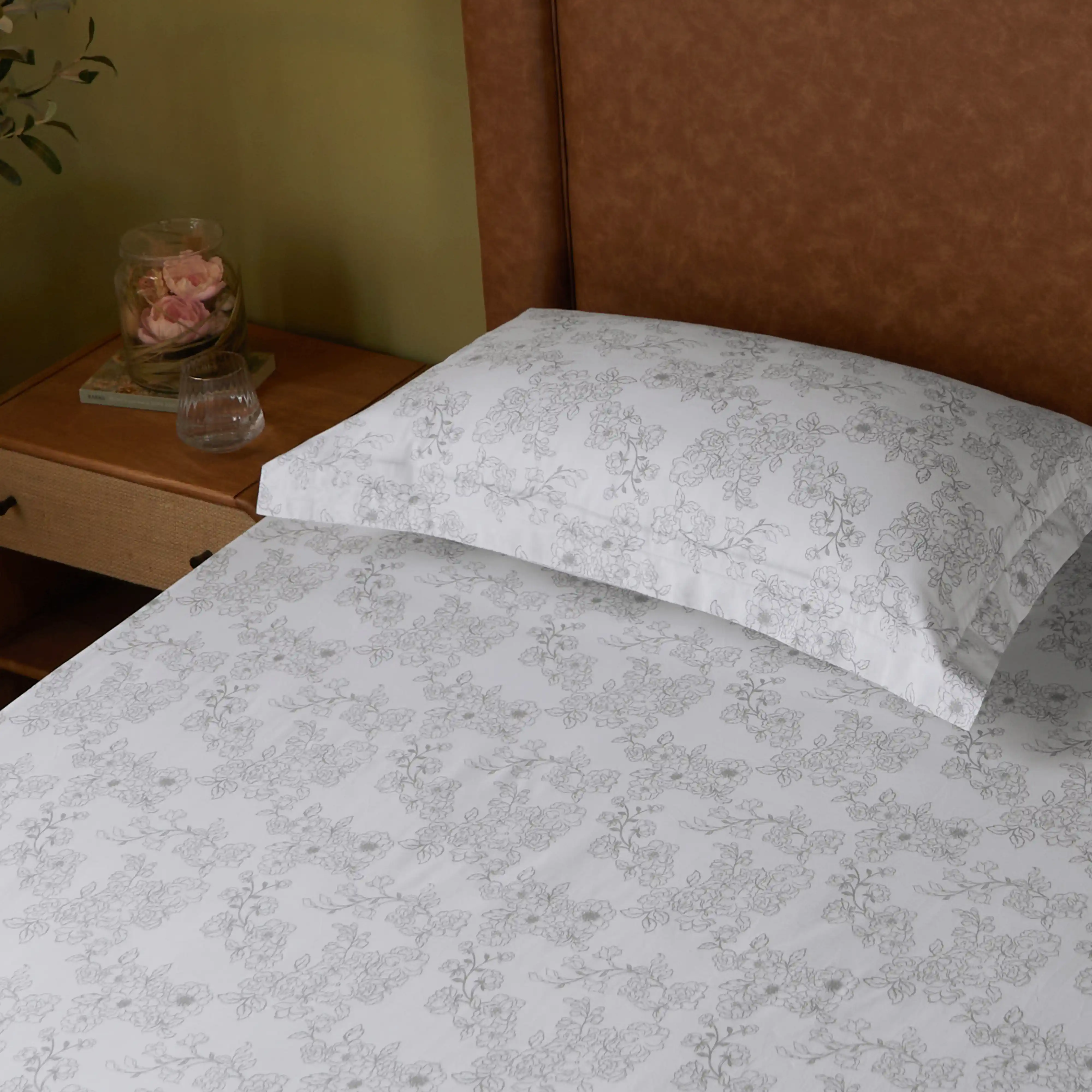 Bloomshire Classic | Everyday Charm Printed Cotton Bedsheet Set-Grey - Image 2