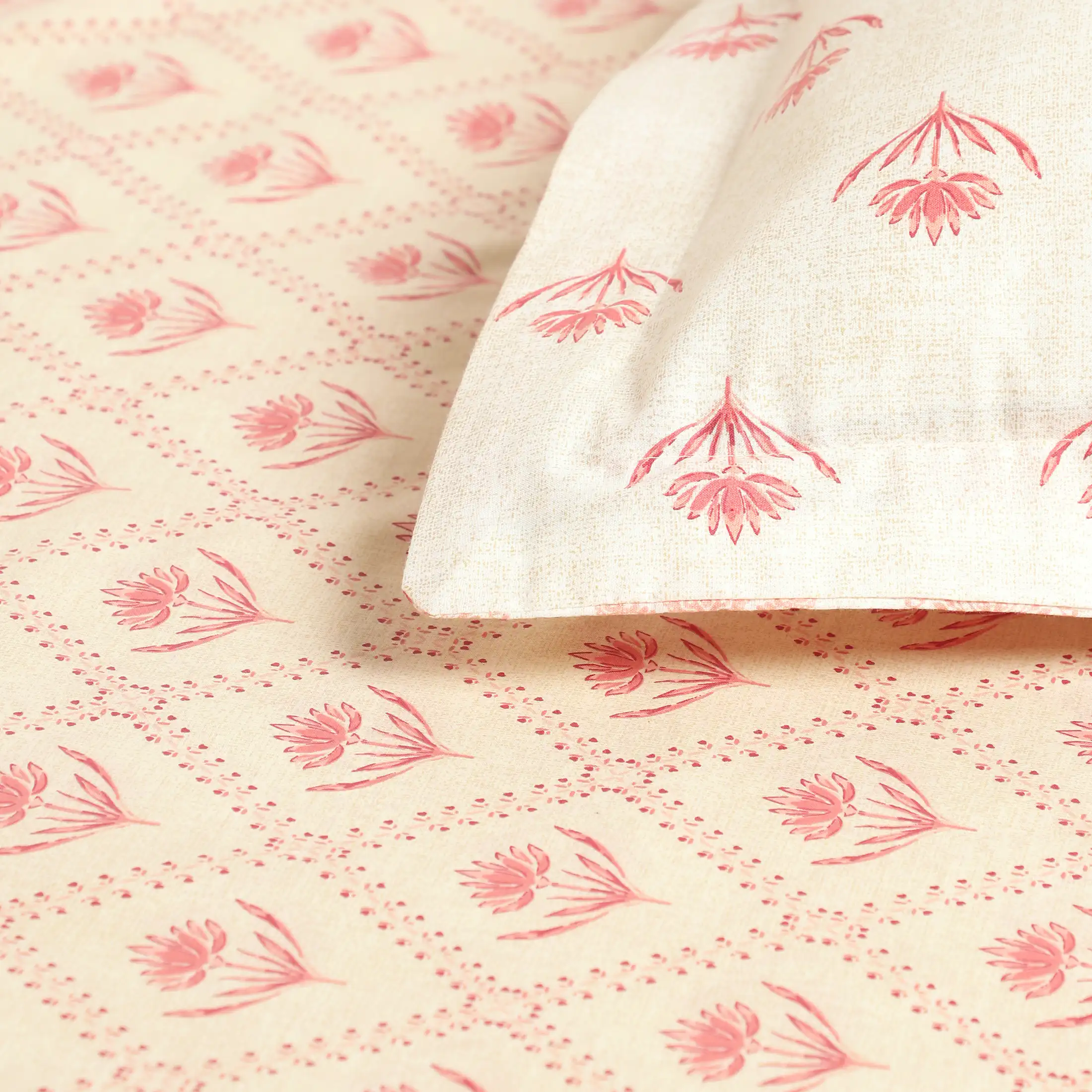 Chippa Lane | Contemporary Indian Print Design Cotton Bedsheet Set-Red - Image 10