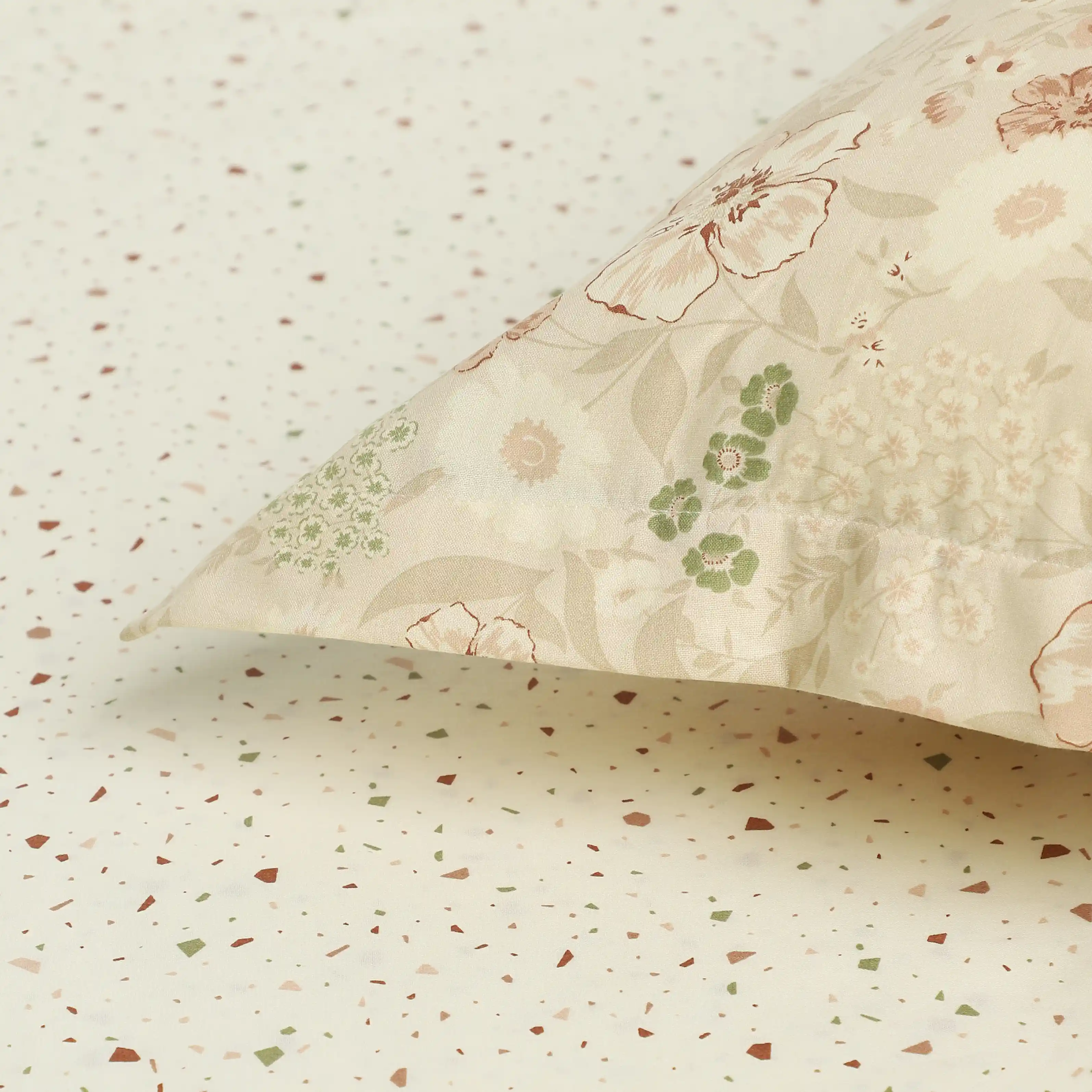 Mishella | Mix & Match Printed Cotton Bedsheet Set - Cream - Image 10