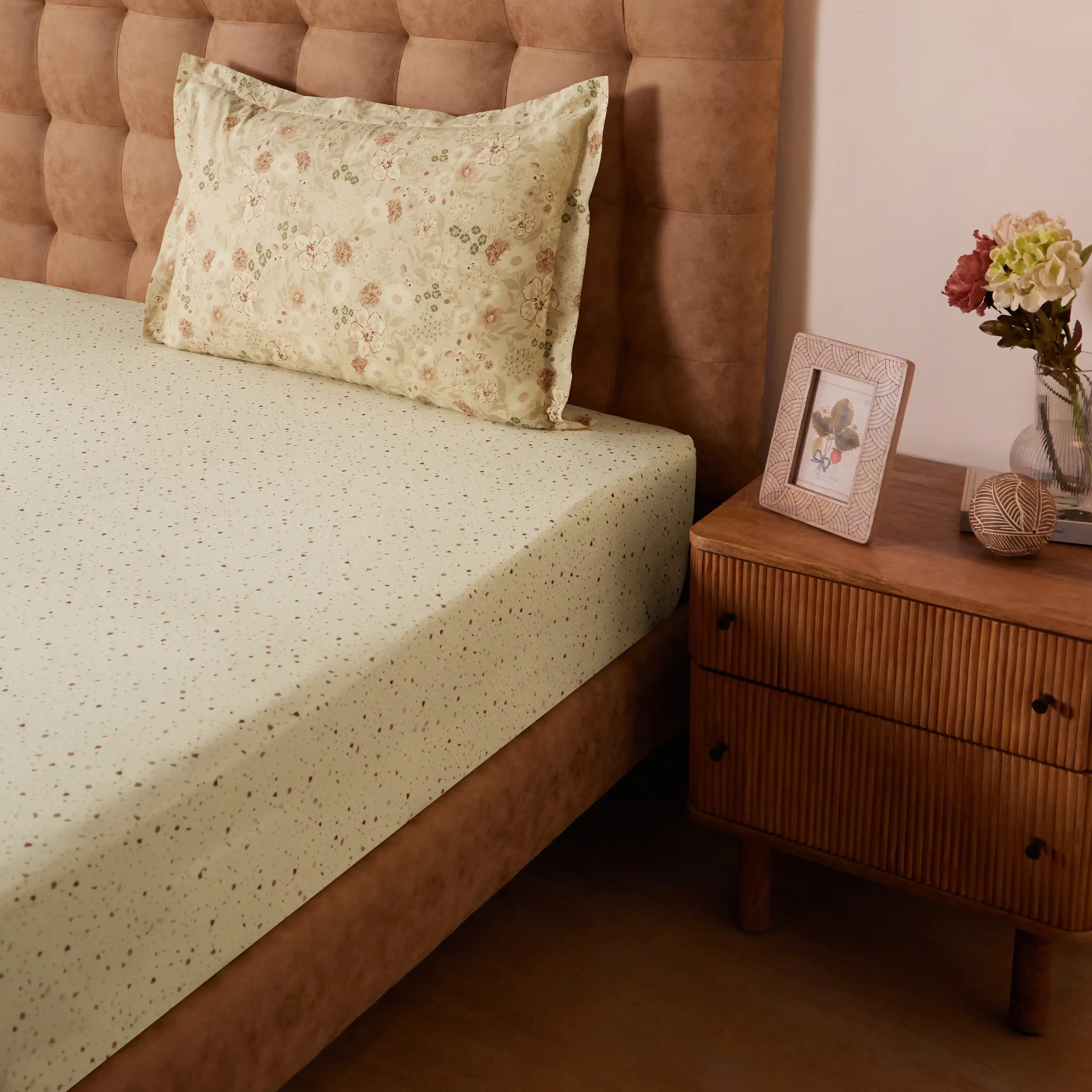 Mishella | Mix & Match Printed Cotton Bedsheet Set - Cream - Image 21