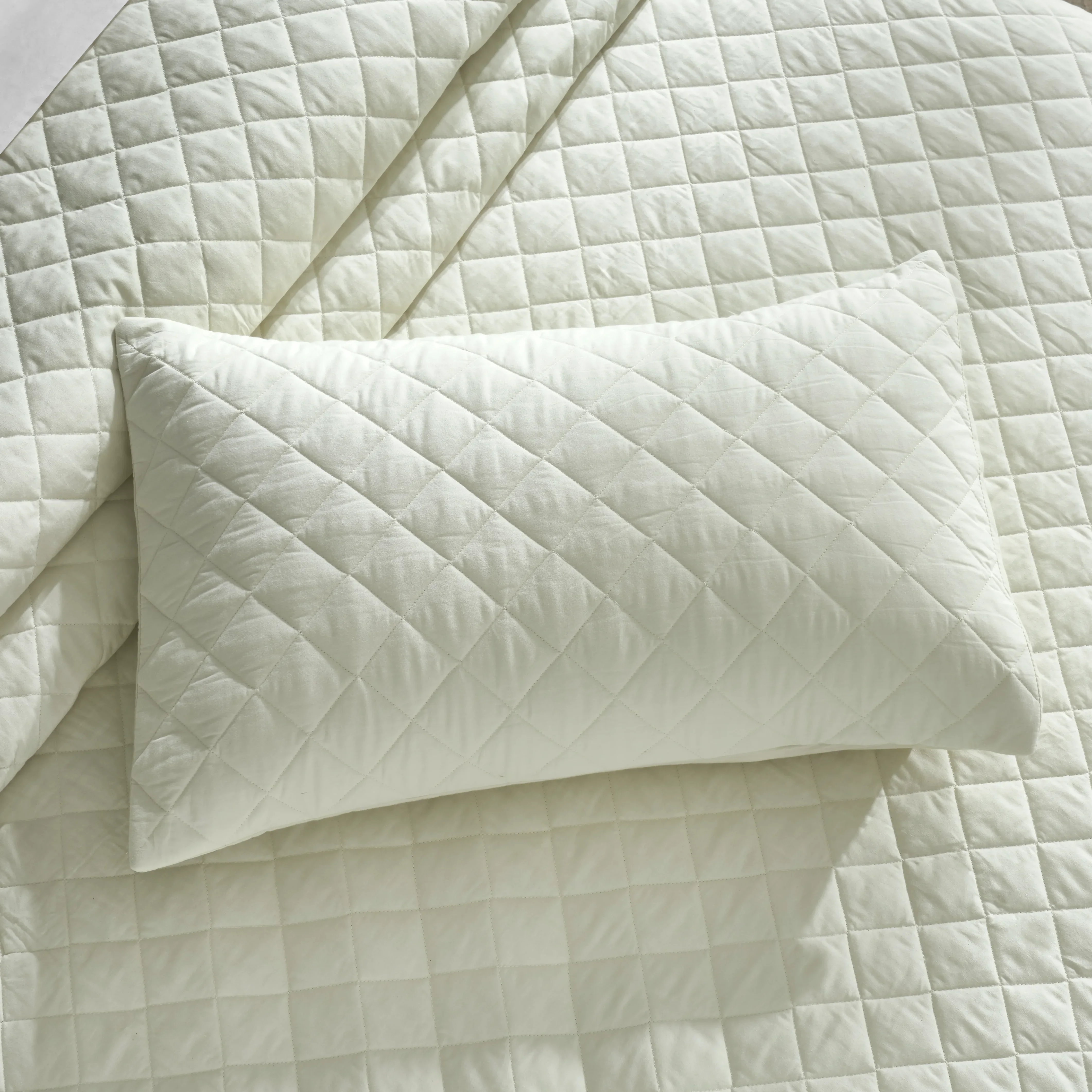 Nuvola | Luxurious Solid Dyed Diamond Quilted Cotton Bedcover Set - Image 12