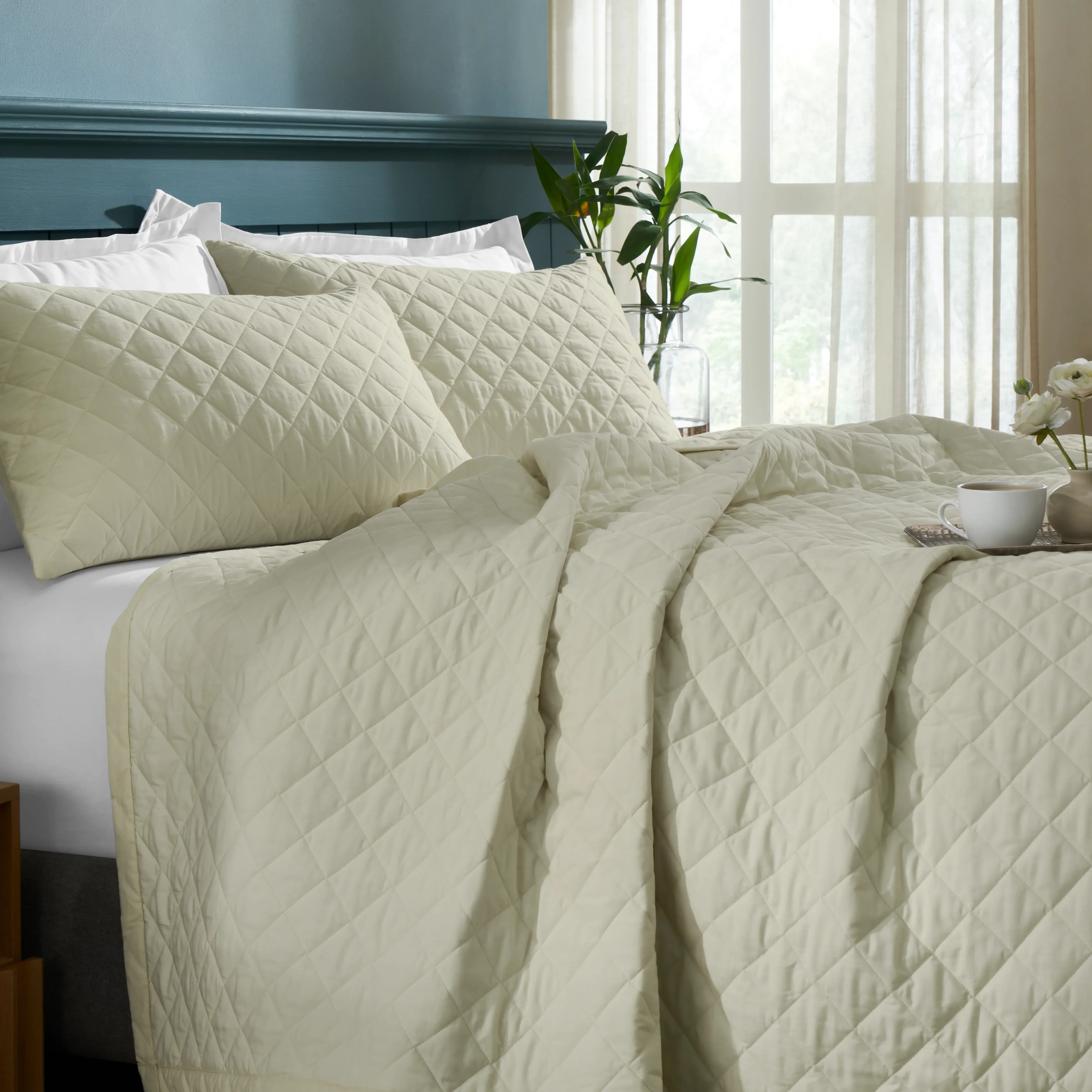 Nuvola | Luxurious Solid Dyed Diamond Quilted Cotton Bedcover Set - Image 15