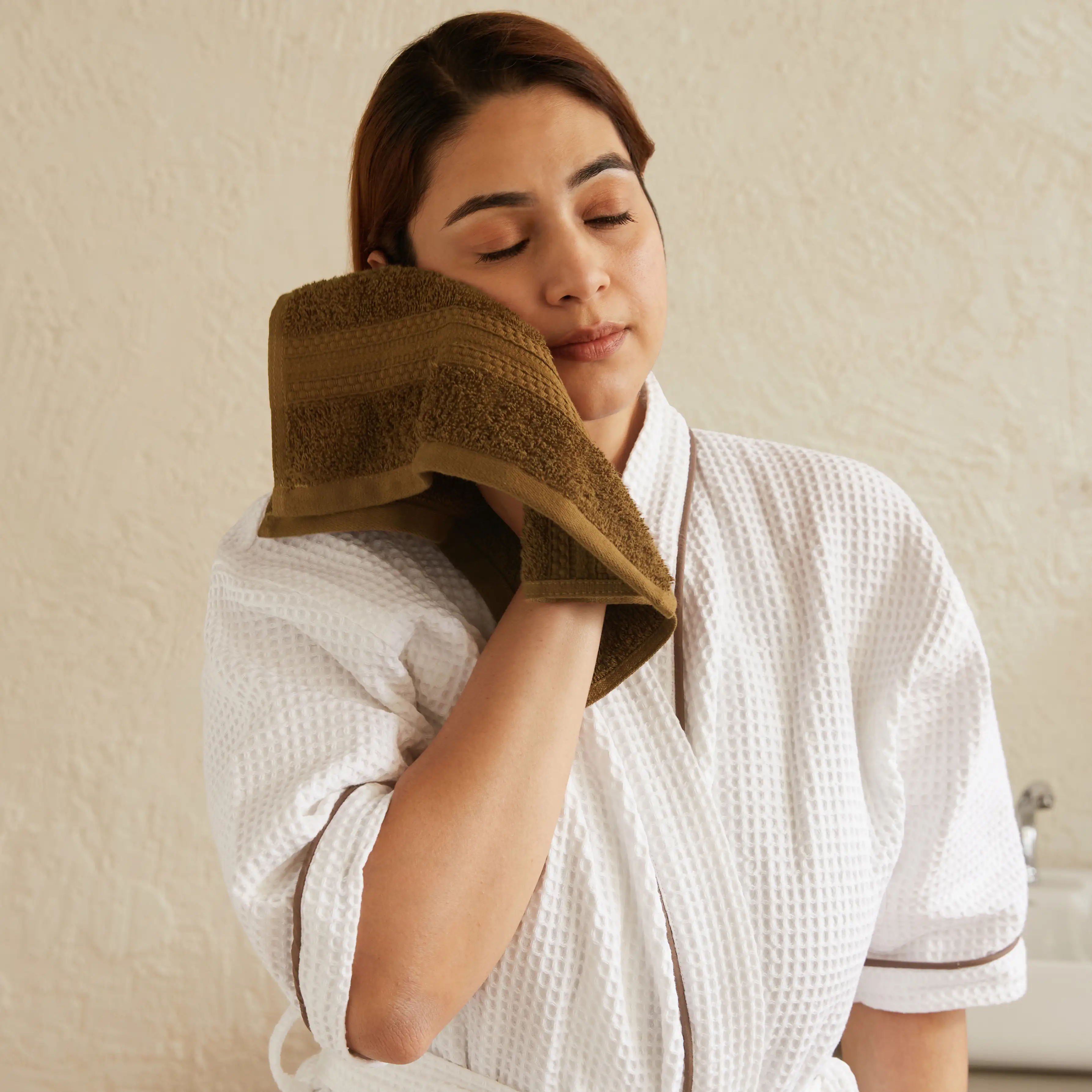 Paleto | Everyday Essentials Absorbent Ring Spun Cotton 8 Piece Terry Towel Set | Set of Bath, Hand & Face Towels - Image 39