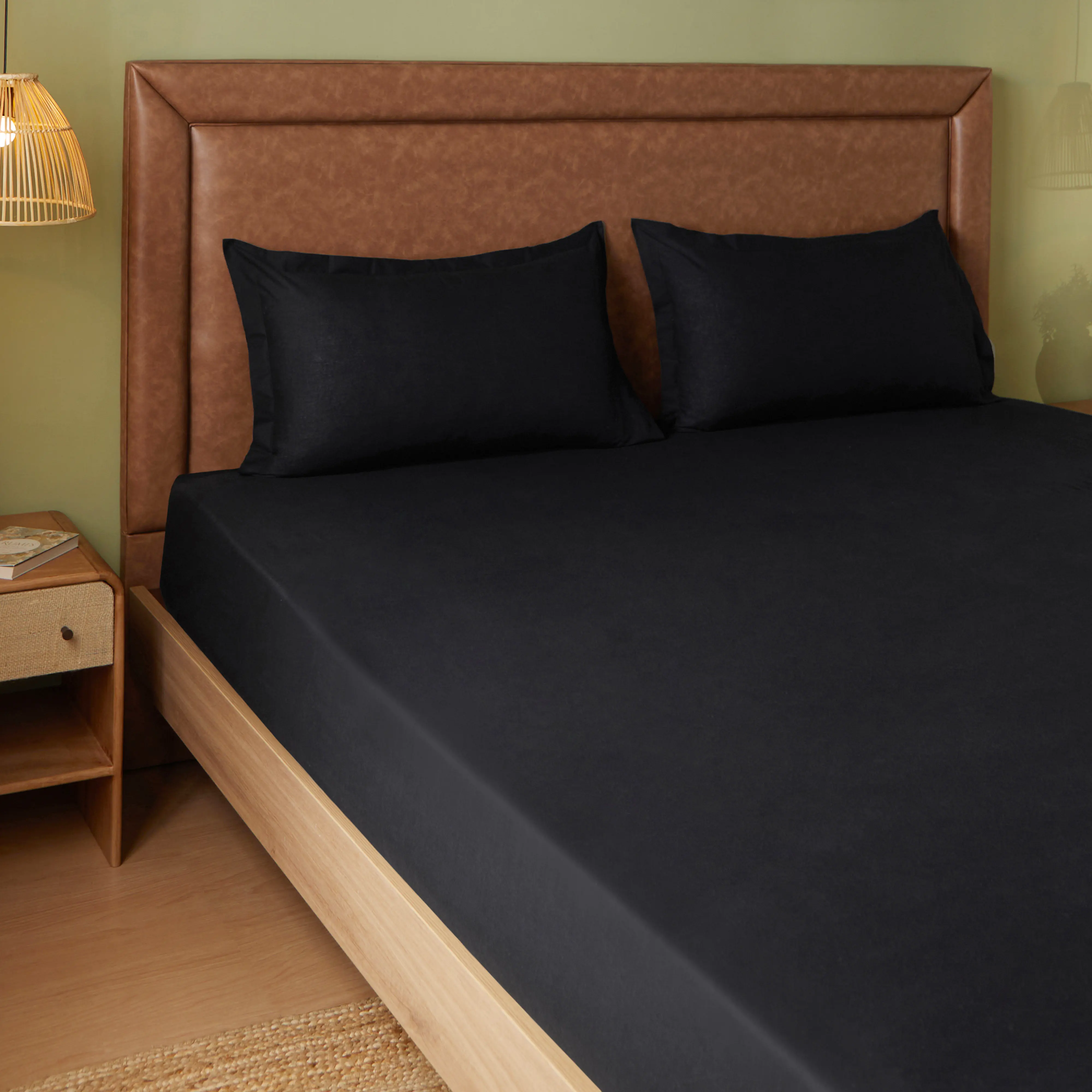 Paleto | Everyday Hues Solid Dyed Cotton Bedsheet Set-Black - Image 6