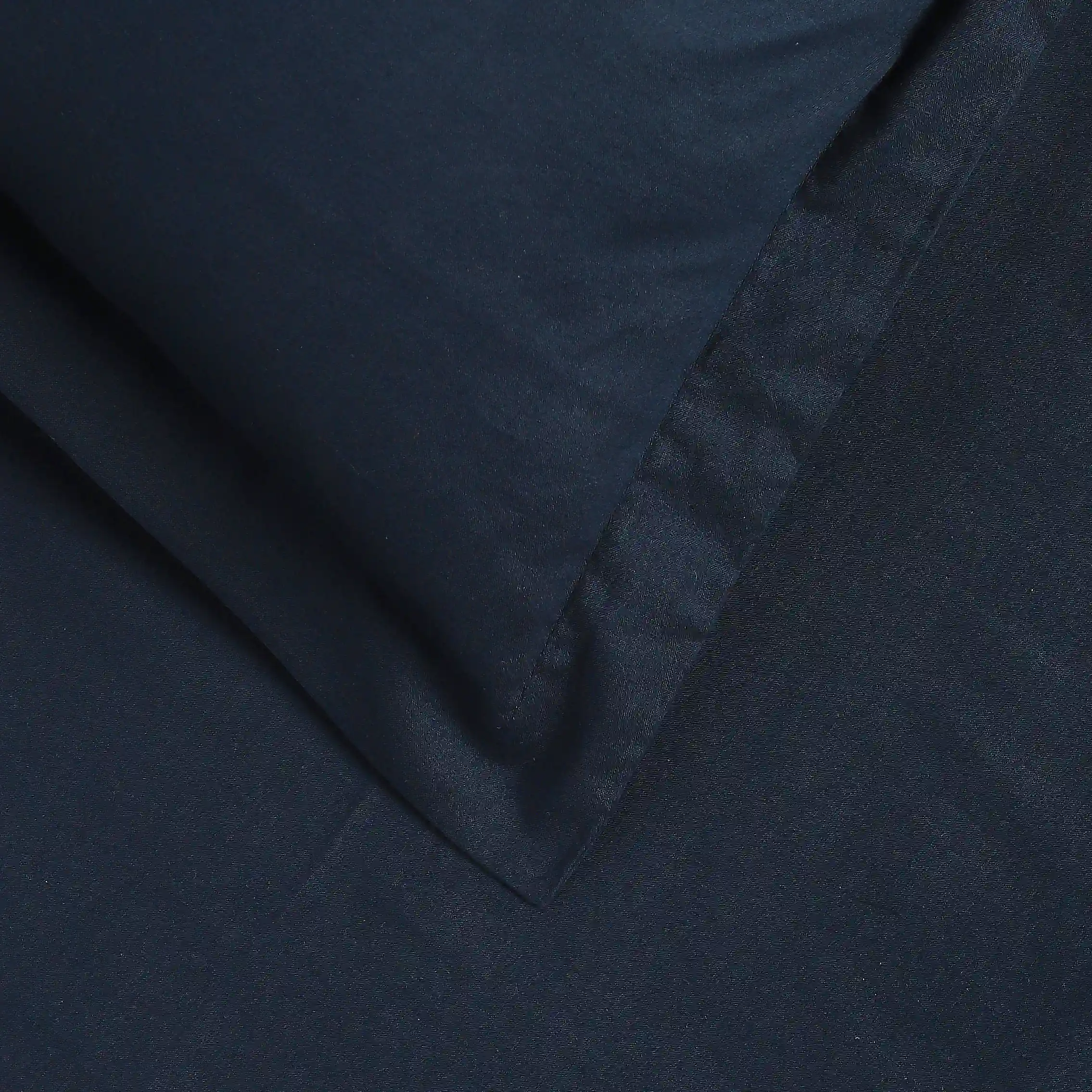 Paleto | Everyday Hues Solid Dyed Cotton Bedsheet Set-Navy - Image 5
