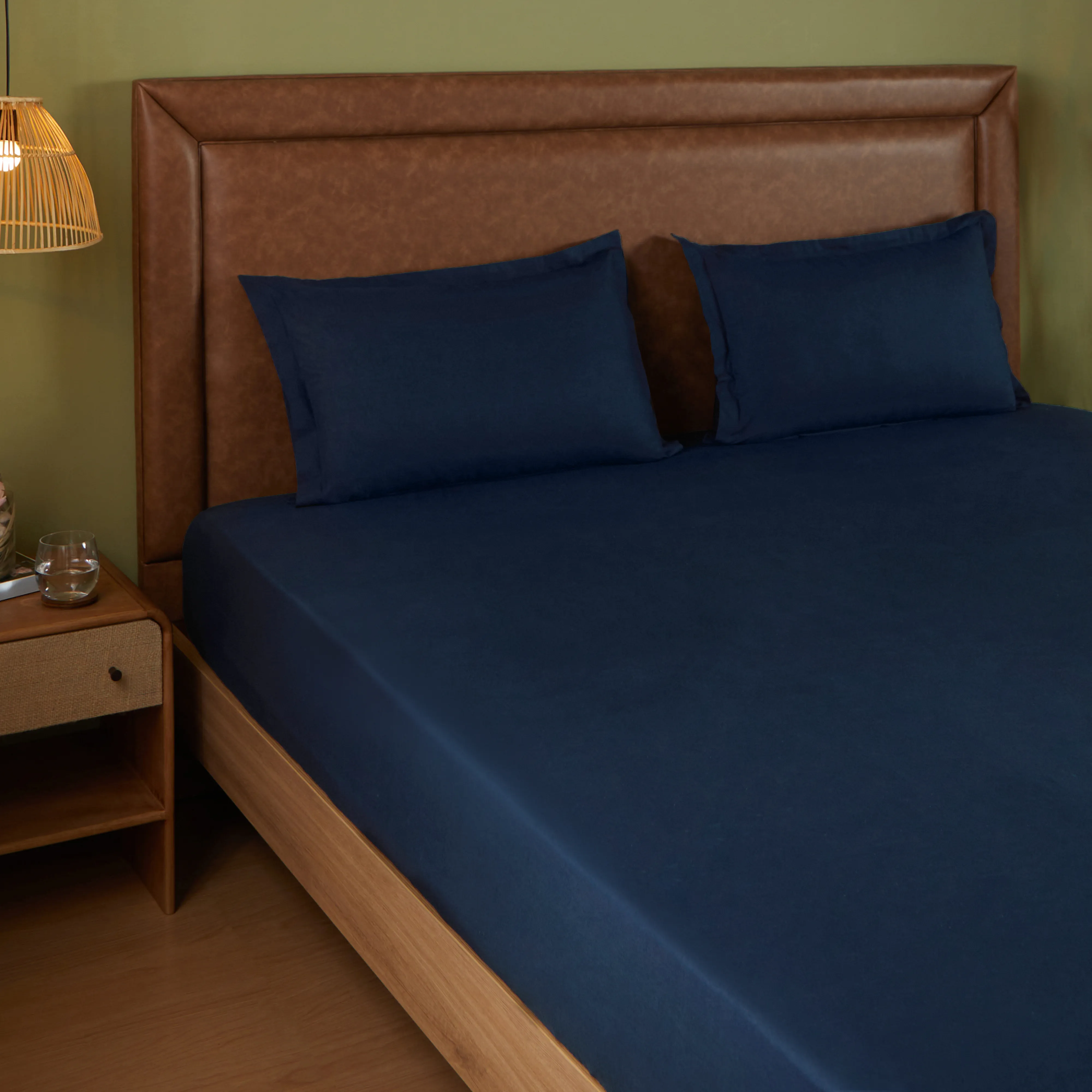 Paleto | Everyday Hues Solid Dyed Cotton Bedsheet Set-Navy - Image 6