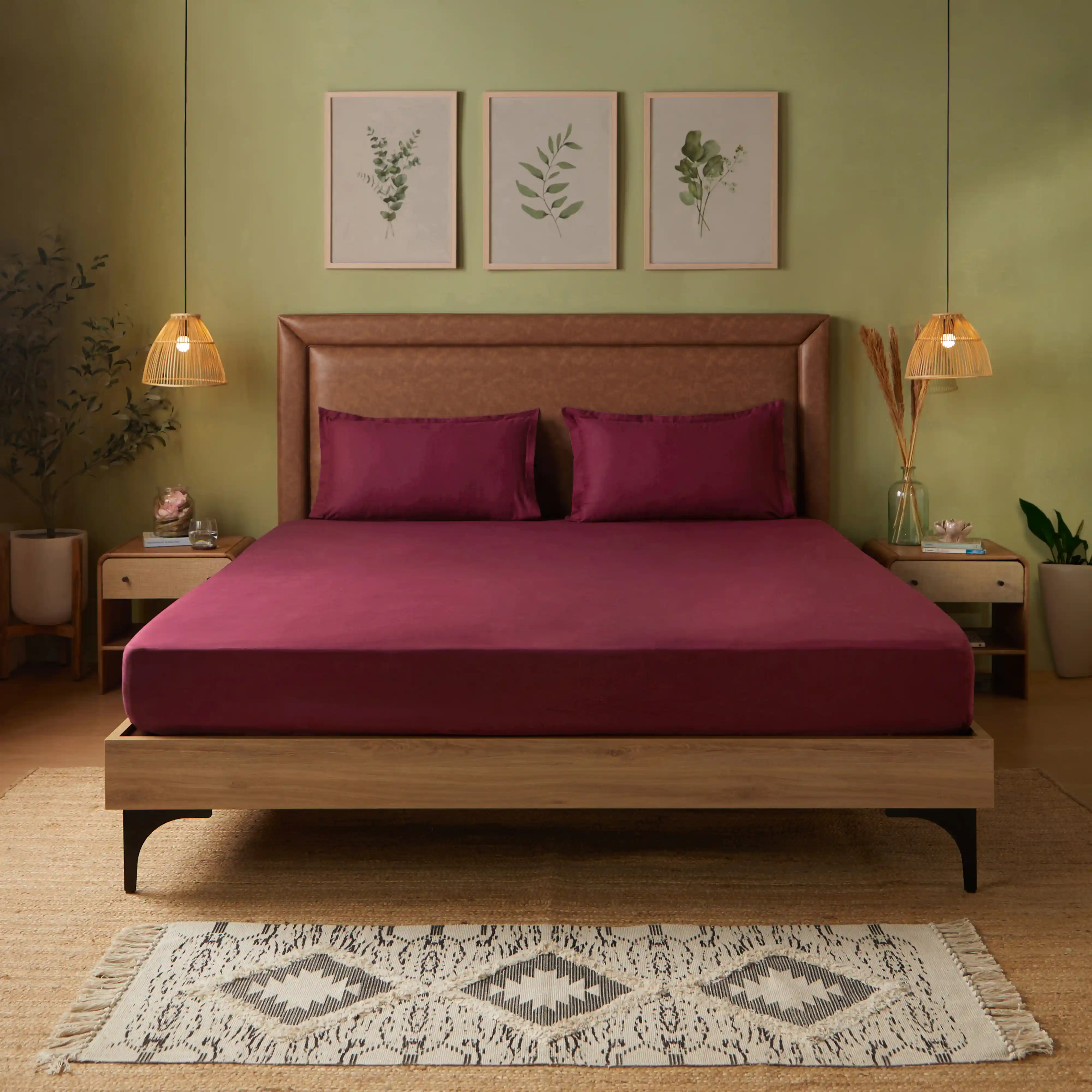 Paleto | Everyday Hues Solid Dyed Cotton Bedsheet Set-Windsor Wine - Image 7