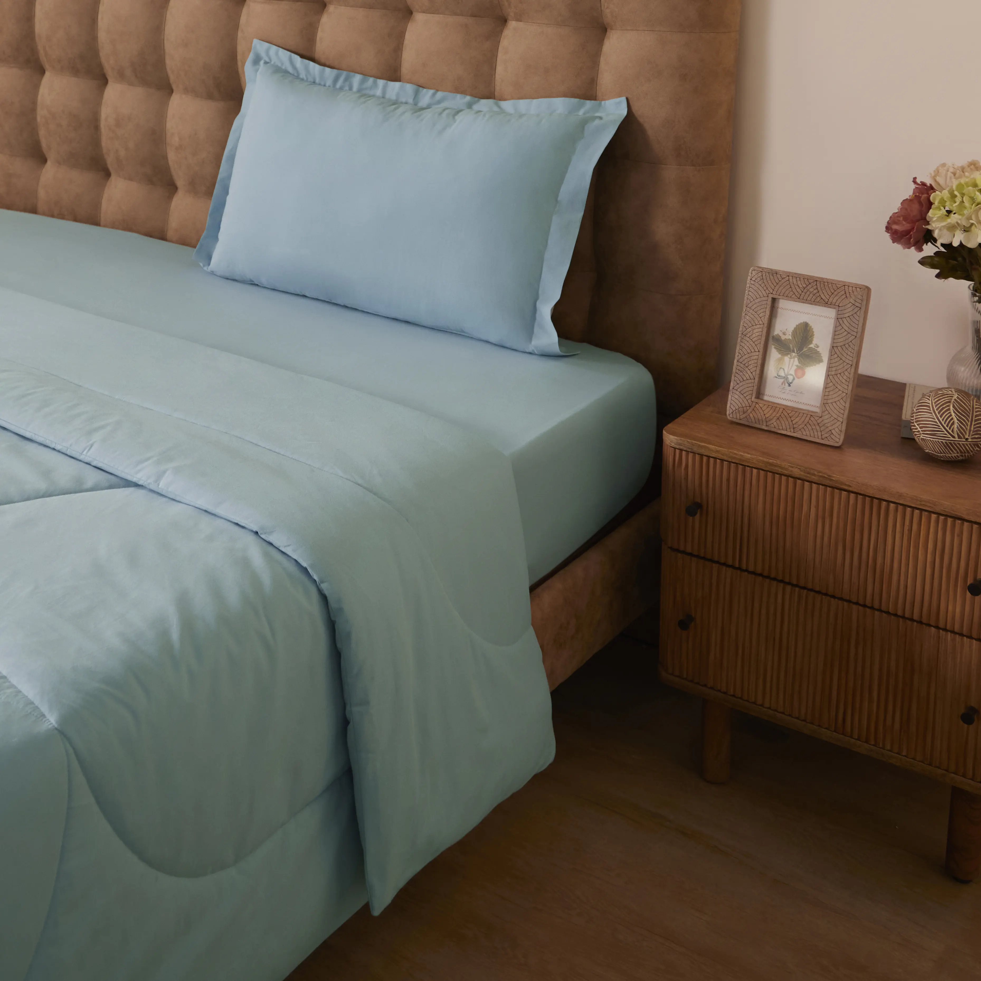 Paleto | Everyday Hues Cotton Solid Dyed 120GSM Comforter-Blue Sky