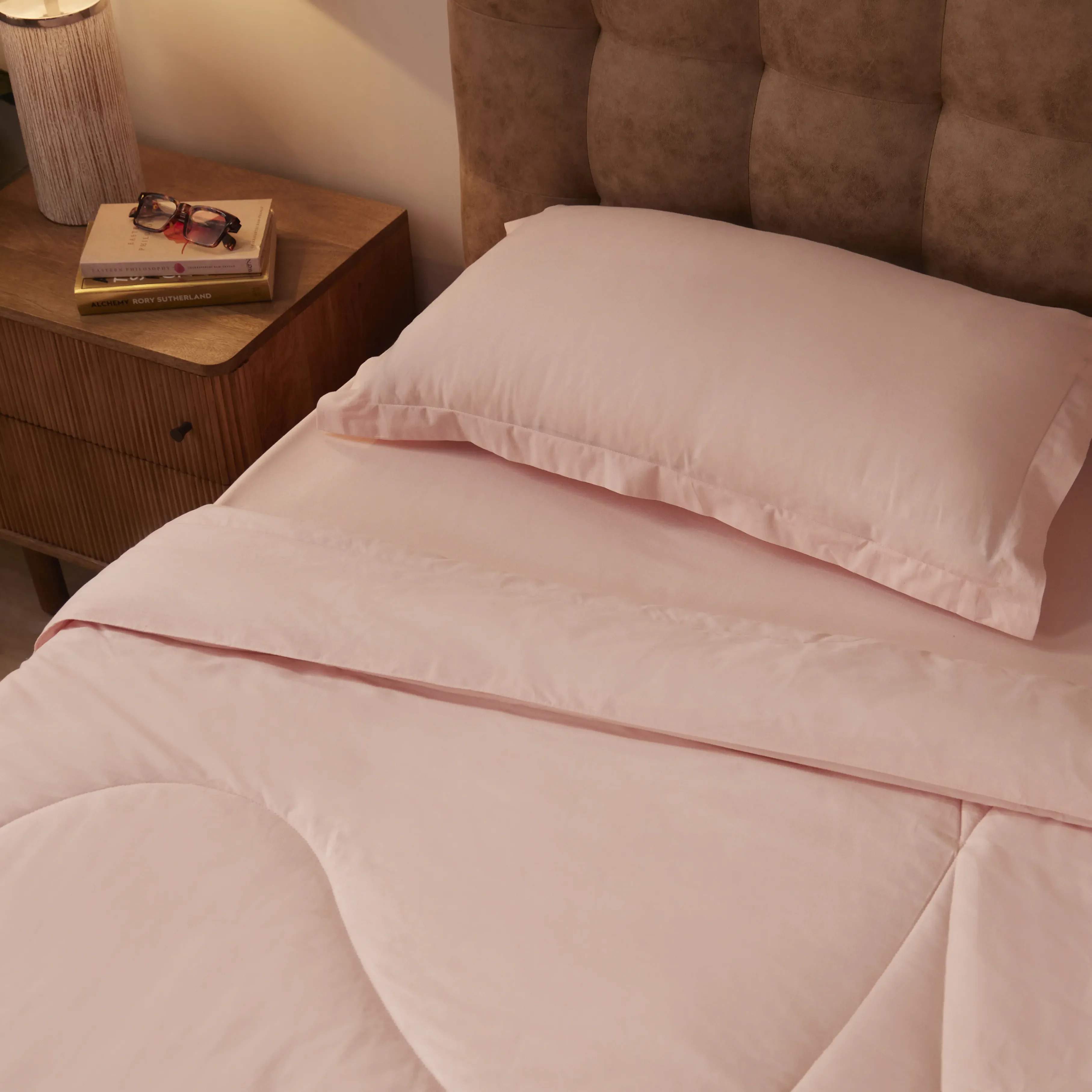 Paleto | Everyday Hues Cotton Solid Dyed 120GSM Comforter-Veiled Rose - Image 2