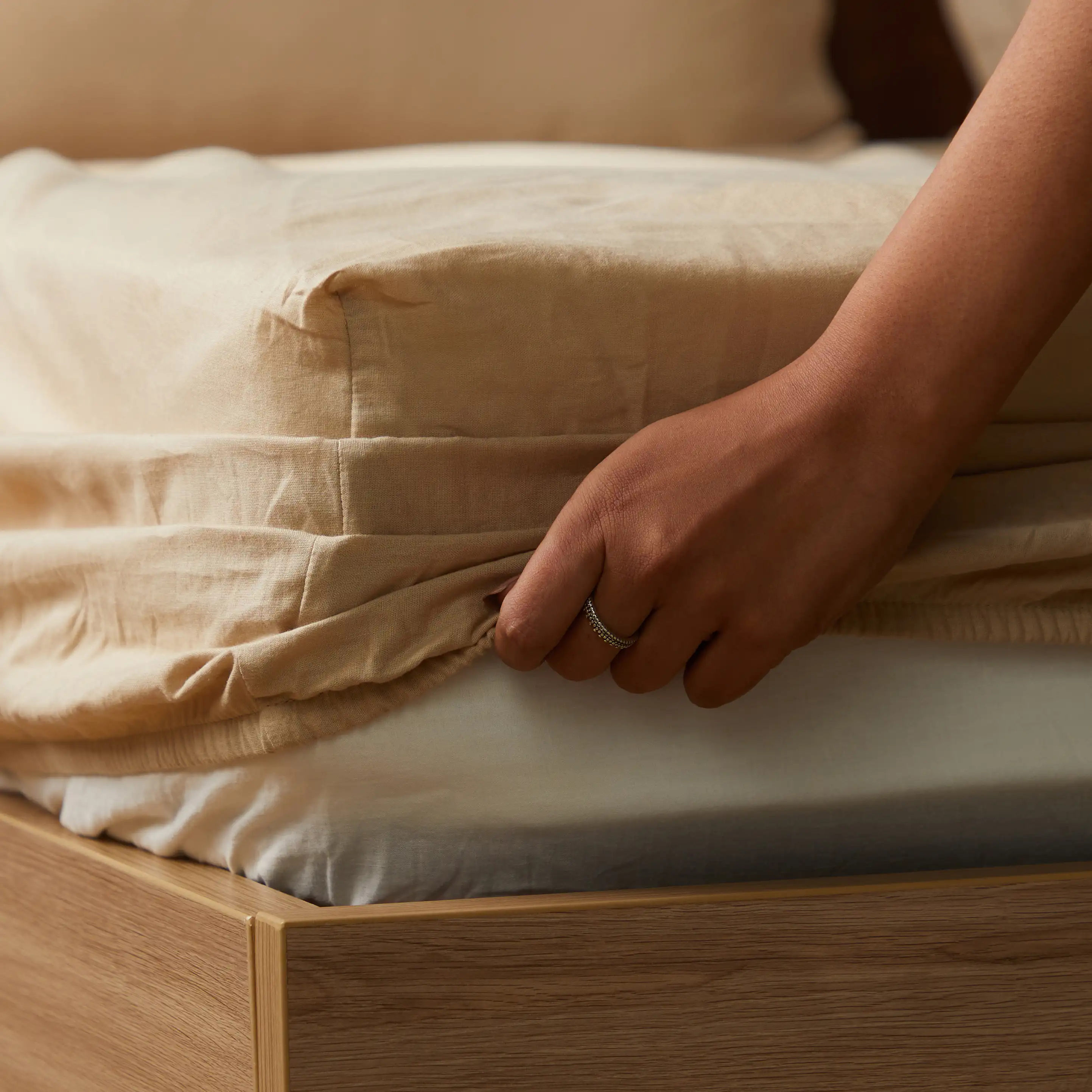 Paleto | Everyday Hues Solid Dyed Cotton Fitted Sheet Set-Beige - Image 11
