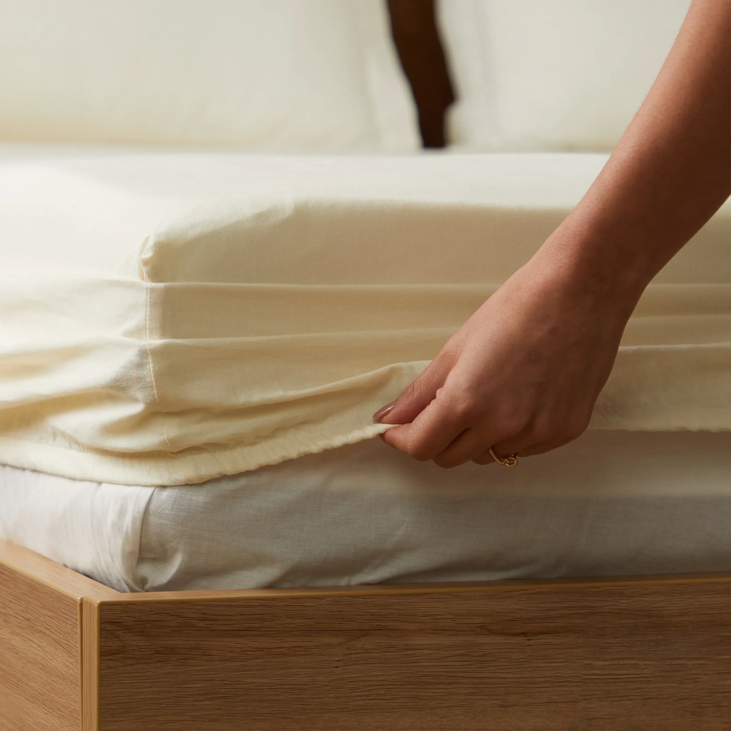 Paleto | Everyday Hues Solid Dyed Cotton Fitted Sheet Set-Ivory - Image 4