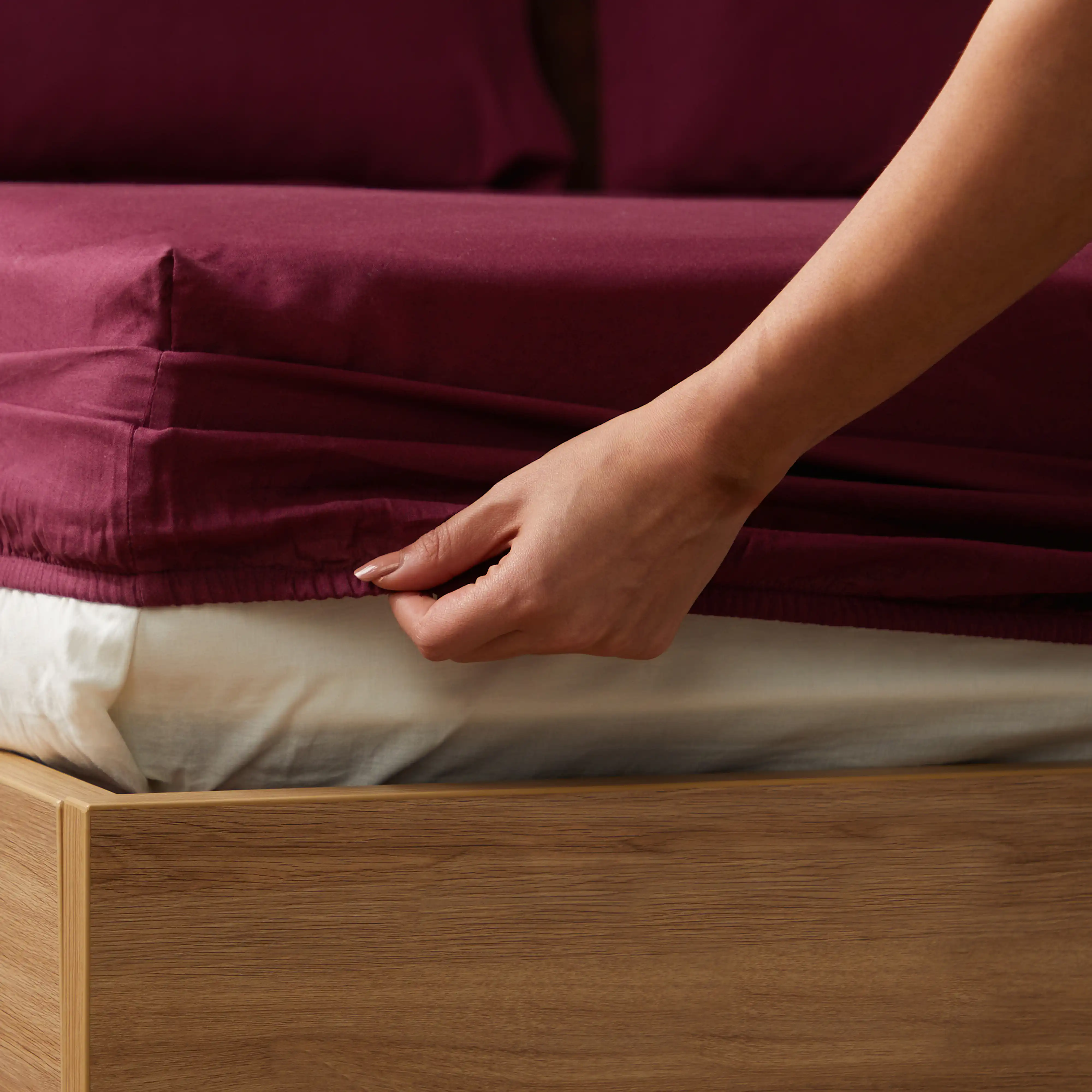 Paleto | Everyday Hues Solid Dyed Cotton Fitted Sheet Set-Windsor Wine - Image 11
