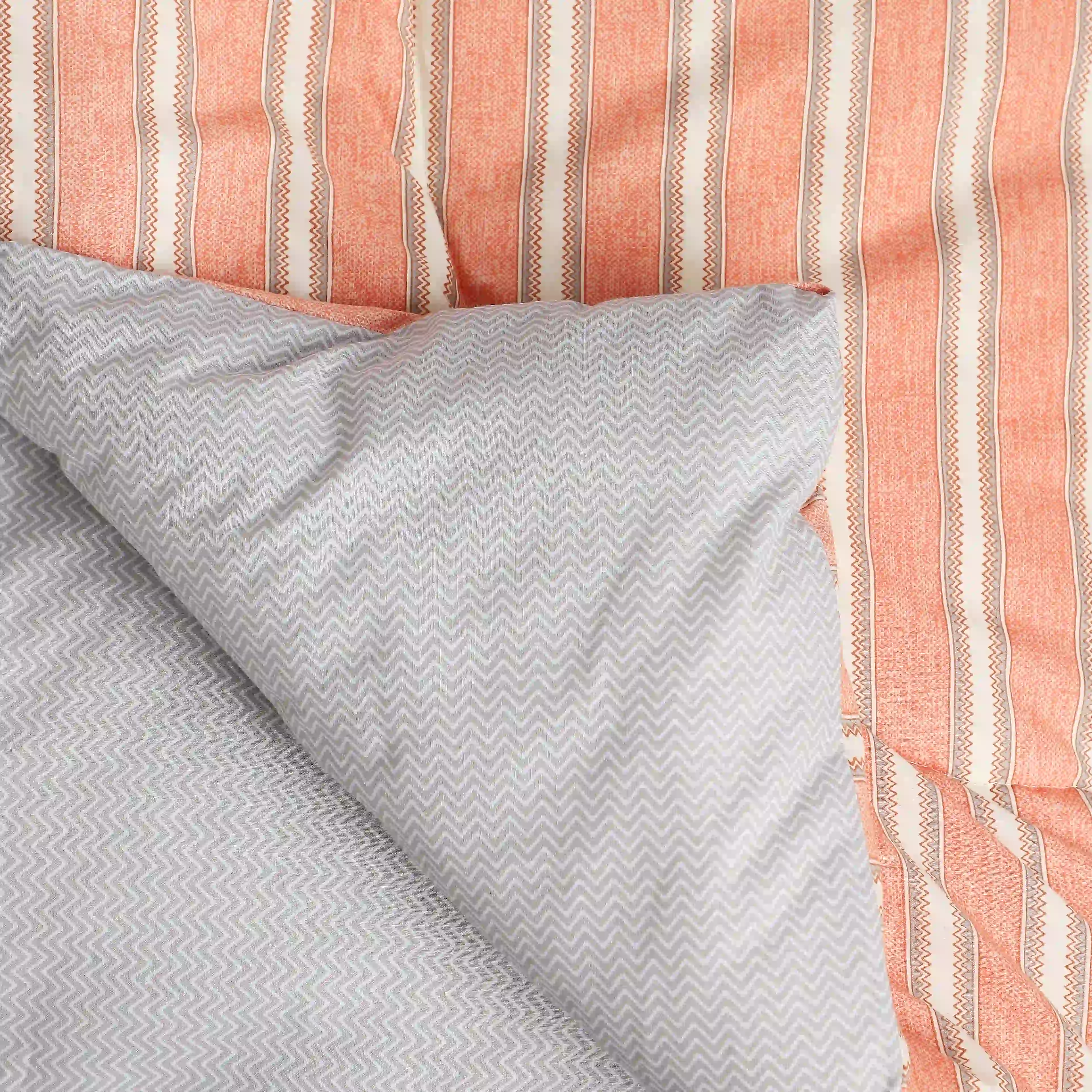 Threadscapes | Woven Textured Printed 120GSM Reversible Comforter-Peach - Image 5